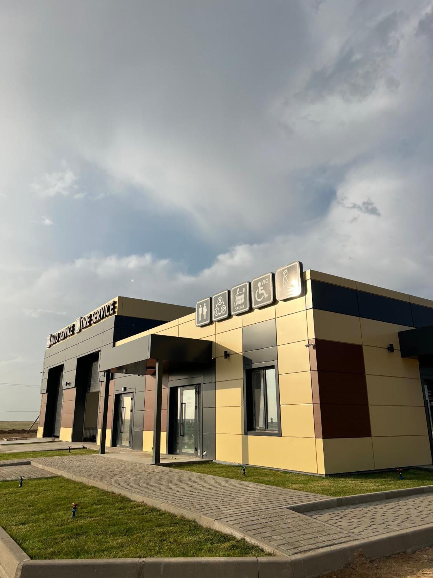 Alan Tir Parking Motel Zhympity Bagian luar foto